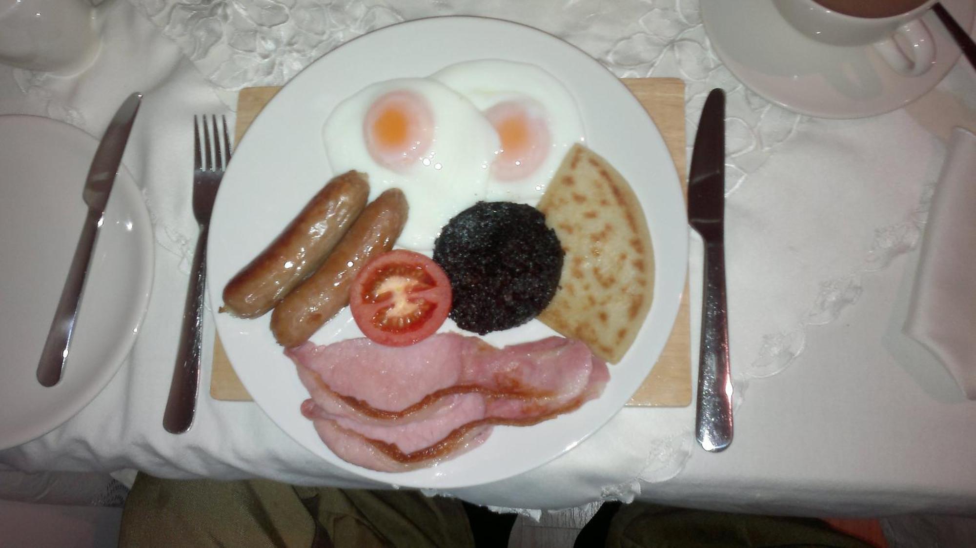 Dunroamin Bed And Breakfast Aviemore Bagian luar foto