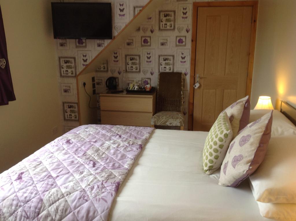 Dunroamin Bed And Breakfast Aviemore Bagian luar foto