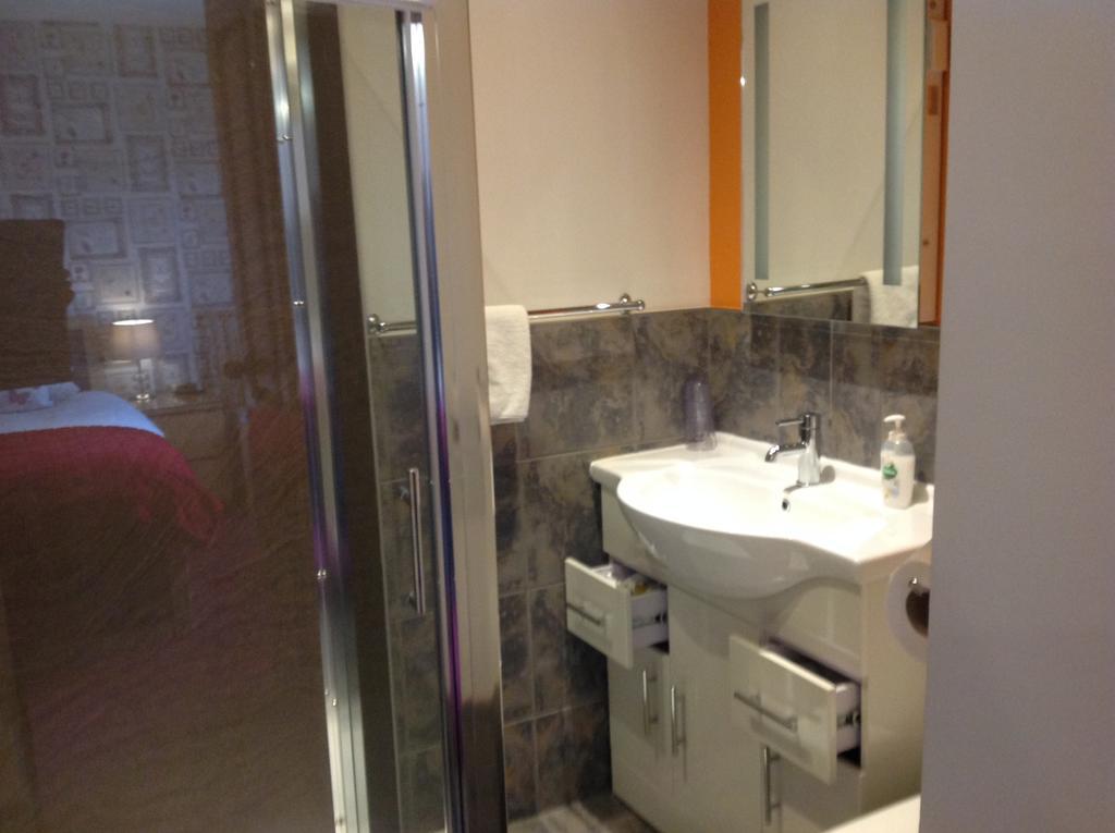 Dunroamin Bed And Breakfast Aviemore Bagian luar foto