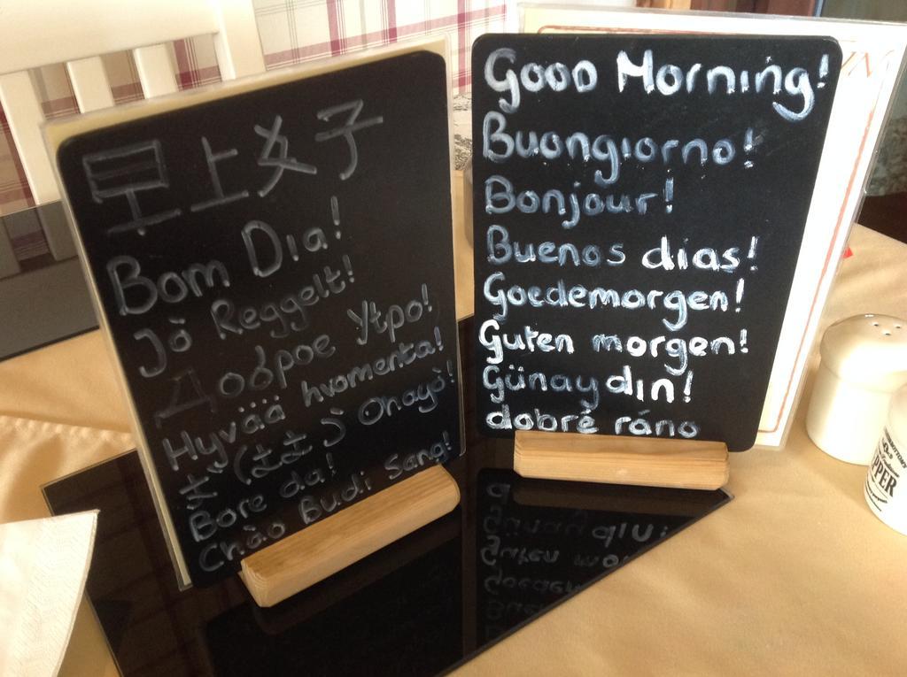 Dunroamin Bed And Breakfast Aviemore Bagian luar foto
