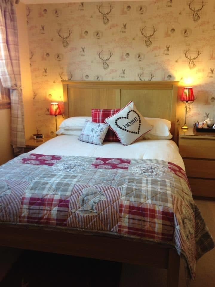 Dunroamin Bed And Breakfast Aviemore Bagian luar foto